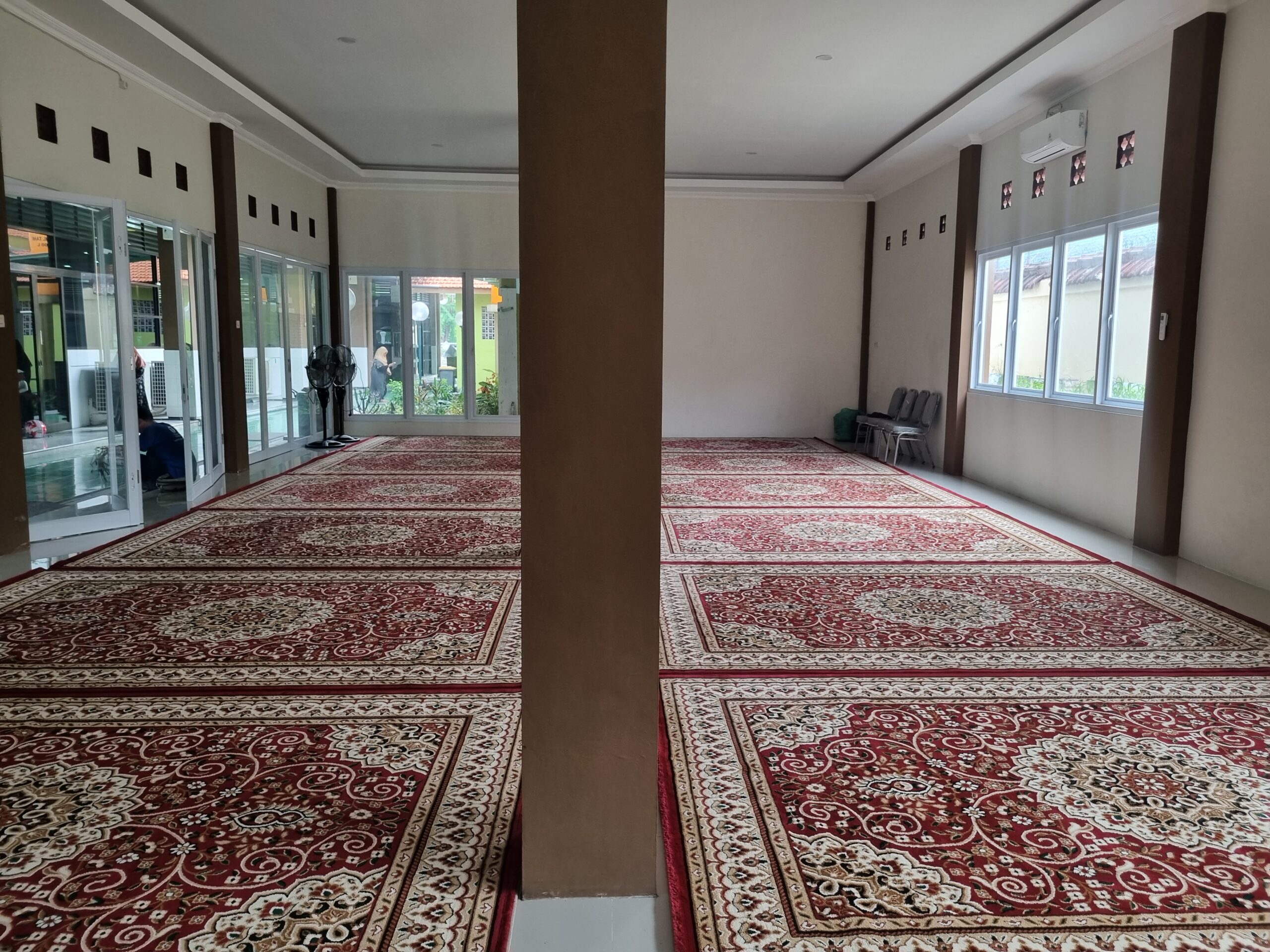 kelebihan sewa karpet