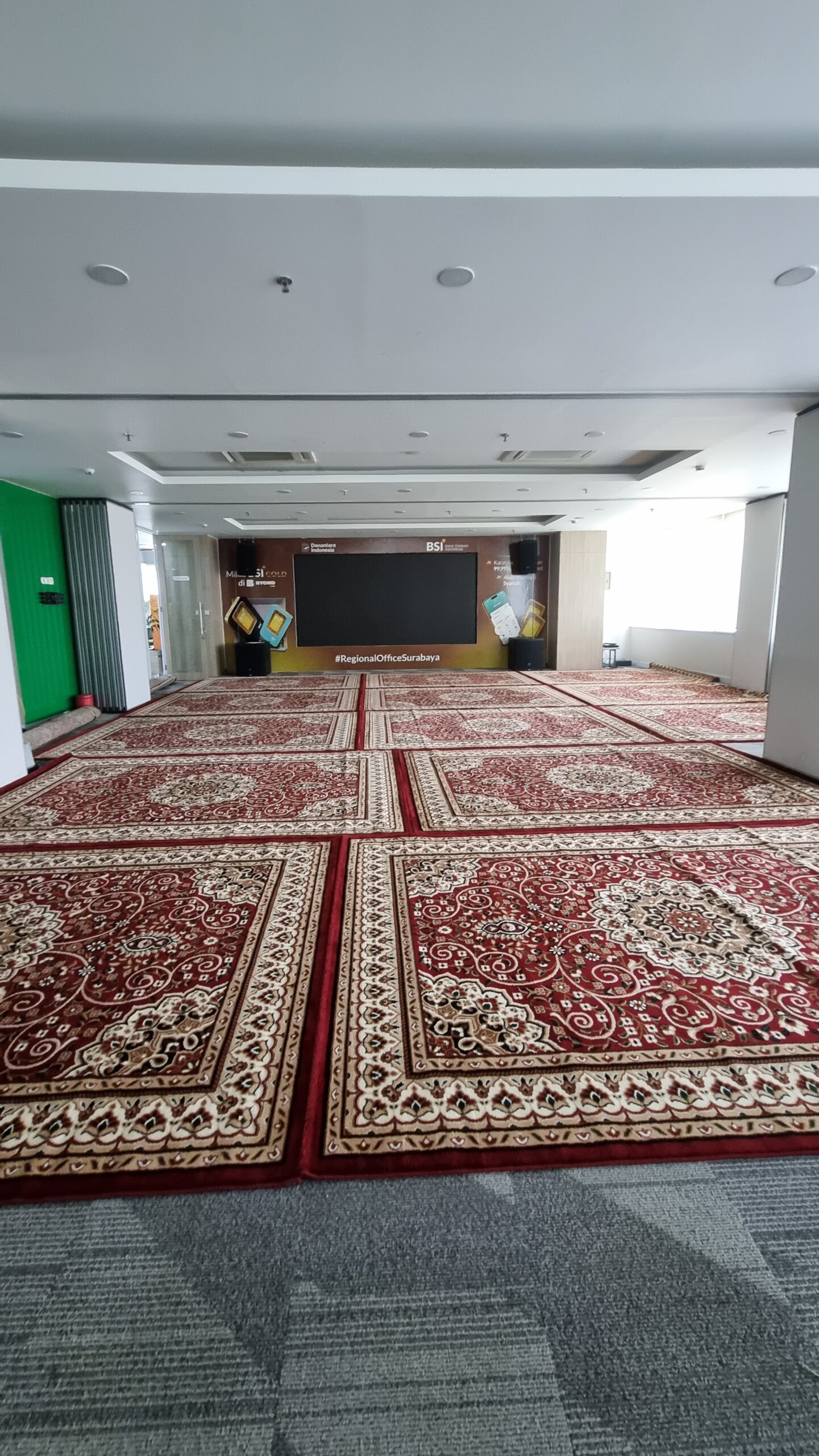 sewa karpet gresik